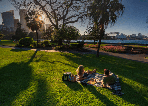 Royal Botanic Gardens - breathtaking picnic spot Sydney